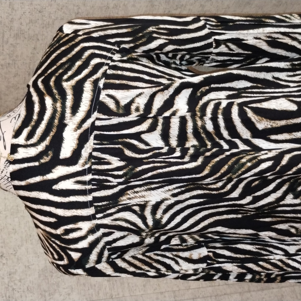 EUC Women's Fate Blouse - Picture 8 of 16